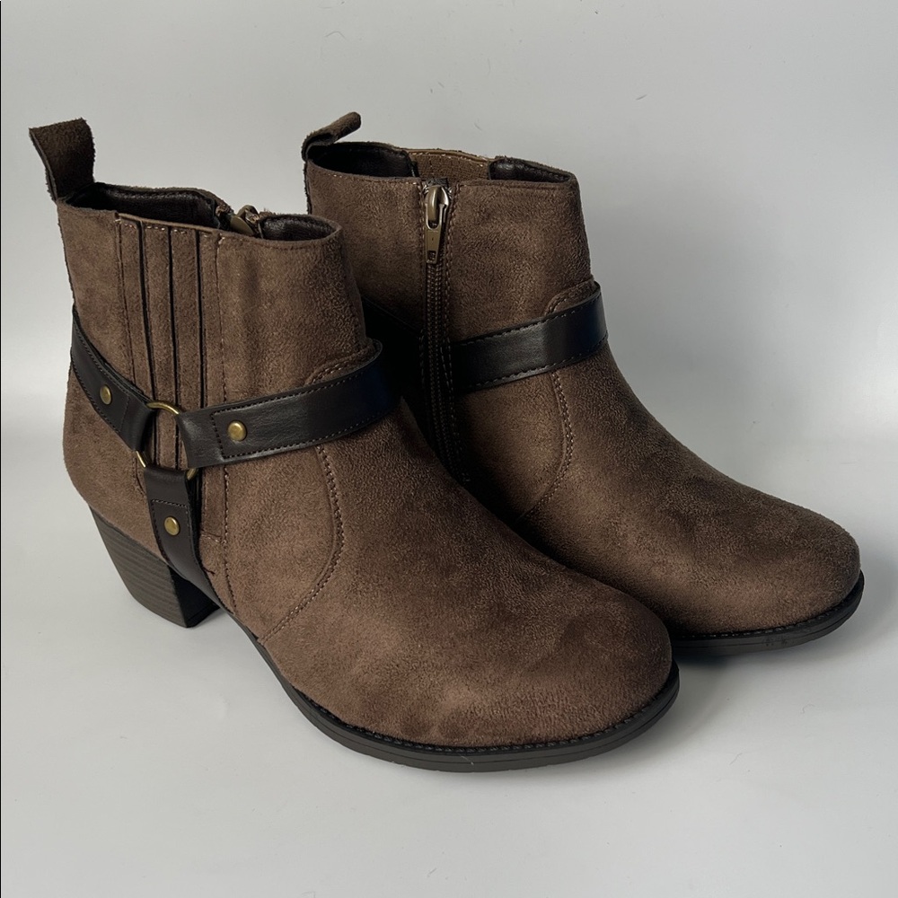 Easy Street Women Buckle Dark Brown Ankle Boots - 8.5W - Picture 1 of 10